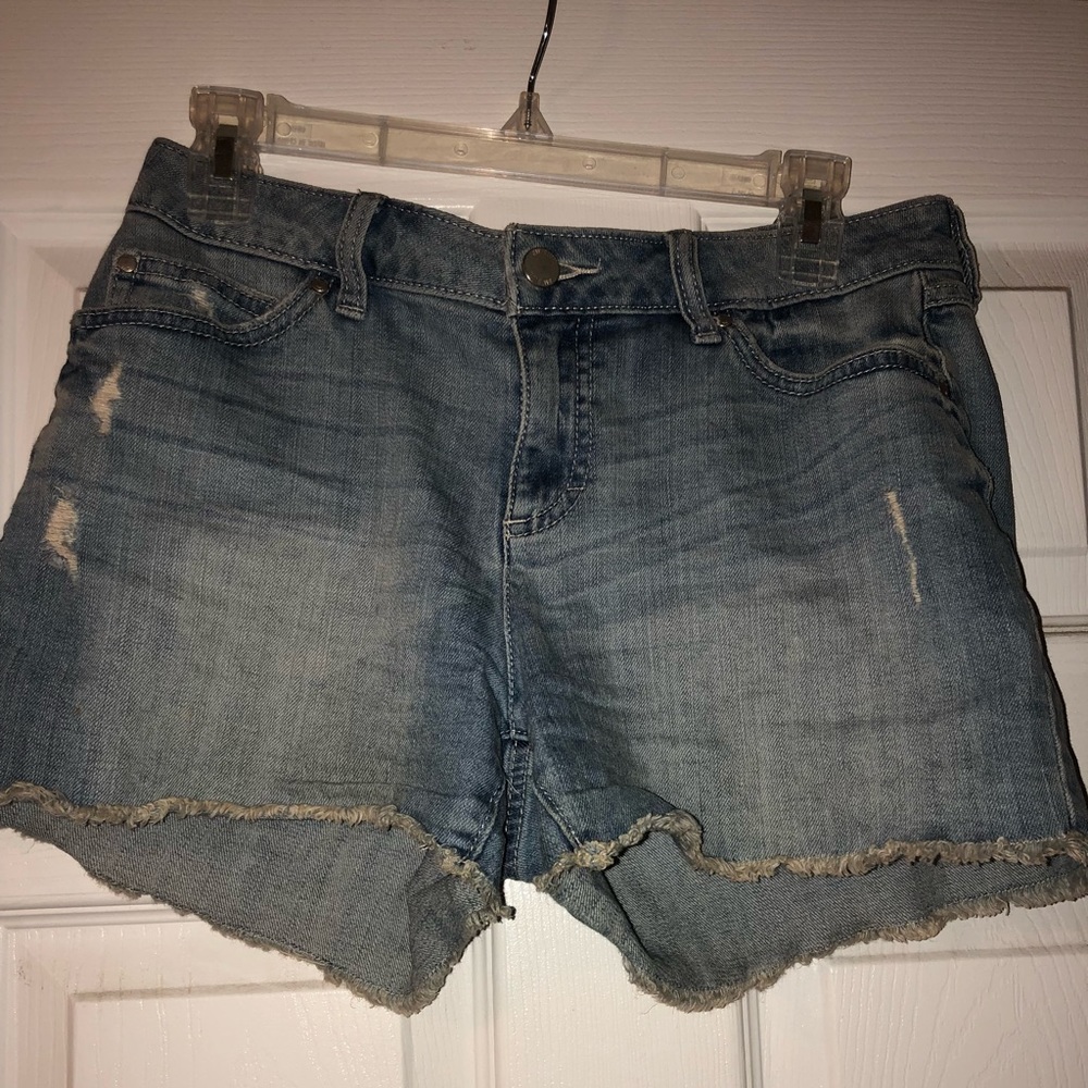Jennifer Lopez brand size 4 jean shorts